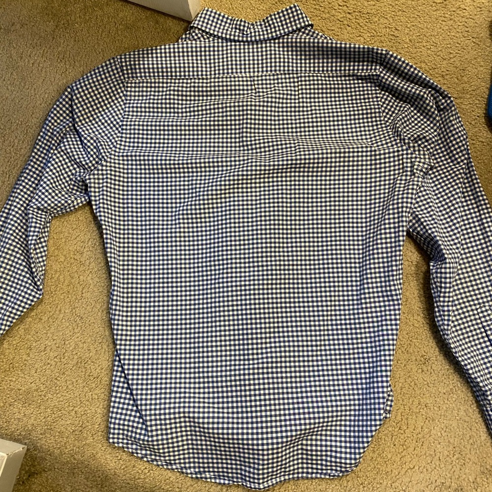 Men’s Express Button Down - Picture 2 of 3